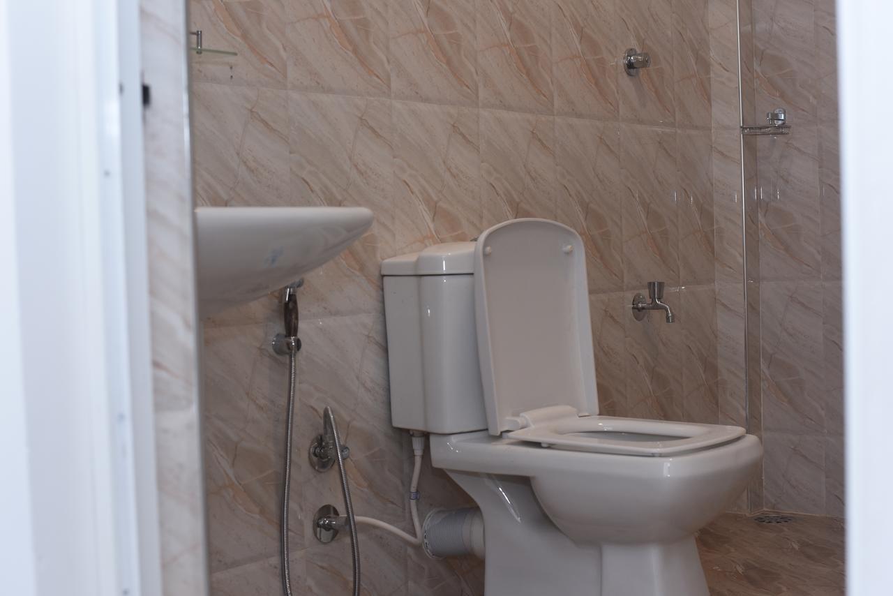 Kithmi Resort Полоннарува Экстерьер фото
